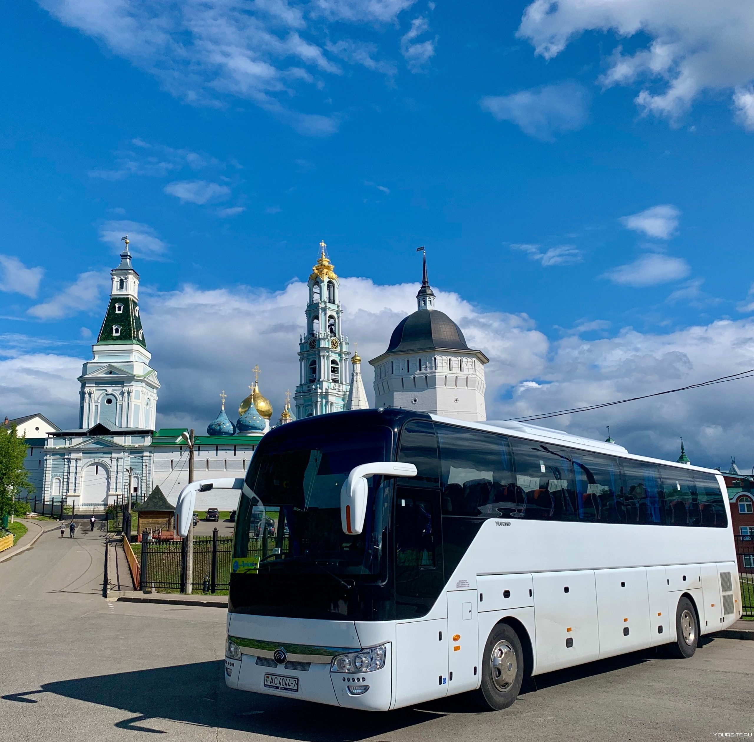 Экскурсионные туры из москвы. Автобусный тур. Экскурсионный. Автобусная экскурсия. Экскурсия на автобусе.